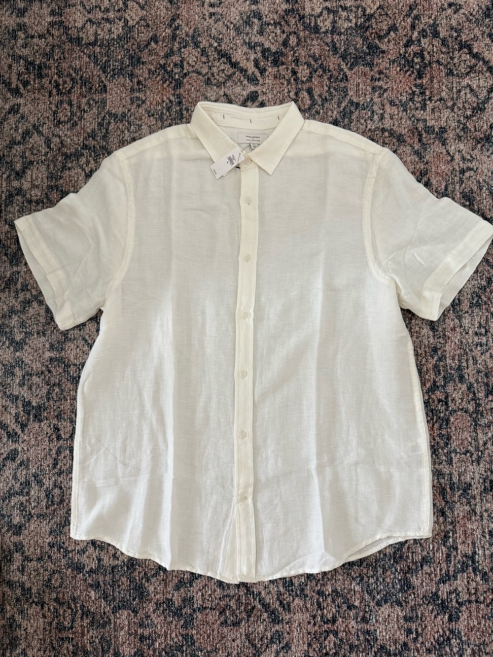 Banana Republic Men's Cream Short-Sleeve Linen Button-Down Shirt